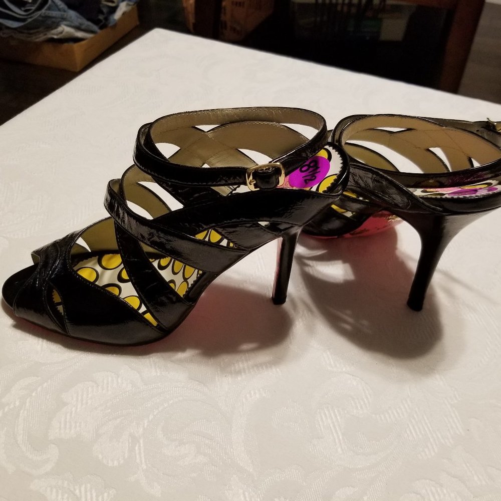 8.5 Betsey Johnson Black Patent Leather Strappy Sandal